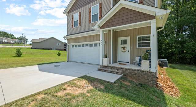 Photo of 1952 Pembrooke Pine Ln, Cookeville, TN 38506