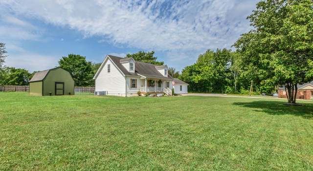 Photo of 1511 Bridle Ln, Chapel Hill, TN 37034