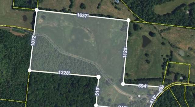 Photo of 450 Wolf Pit Rd, Erin, TN 37061