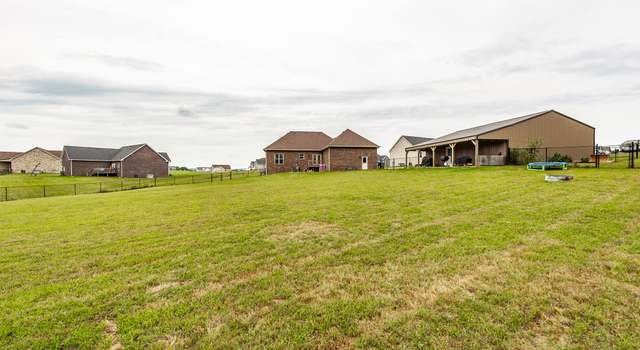 Photo of 226 Hollow Tree Cir, Castalian Springs, TN 37031