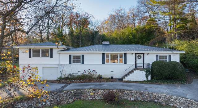 Photo of 1206 Peter Pan Rd, Lookout Mountain, GA 30750