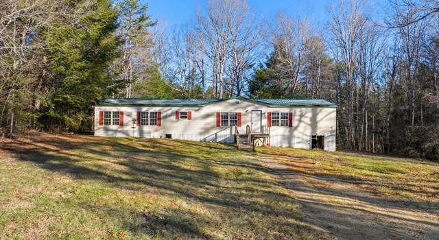 Photo of 145 Hemlock Dr, Jamestown, TN 38556