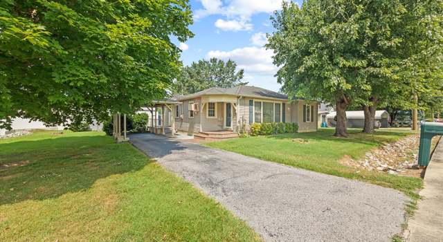 Photo of 710 Oakland Park Dr, Livingston, TN 38570