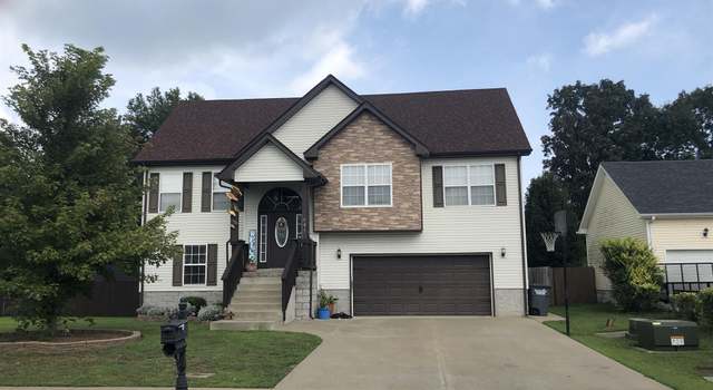 Photo of 685 Sly Fox Dr, Clarksville, TN 37040