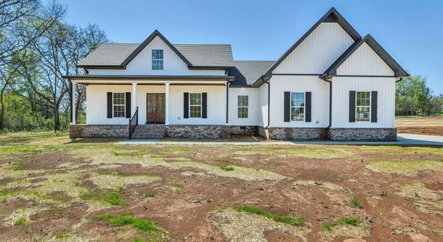 Photo of 215 Unionville Chapel Hill Rd, Unionville, TN 37180