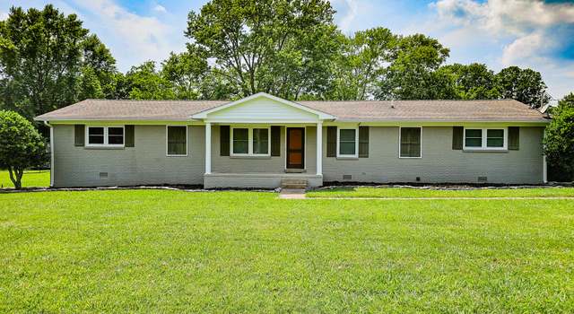 Photo of 107 Ledgeview Dr, Shelbyville, TN 37160