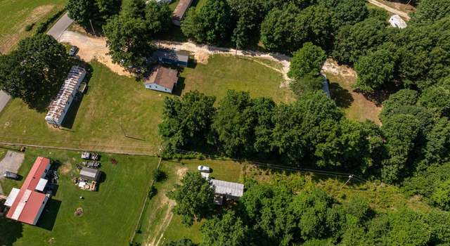 Photo of 9792 Rocky Point Rd, Bon Aqua, TN 37025