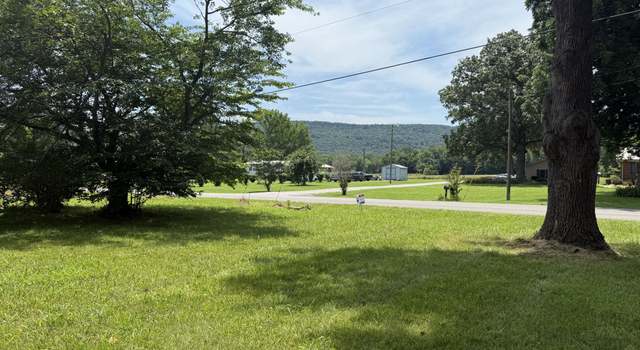 Photo of 1035 Spur Rd, Decherd, TN 37324