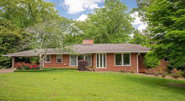 Photo of 8 N Lynncrest Dr, Chattanooga, TN 37411