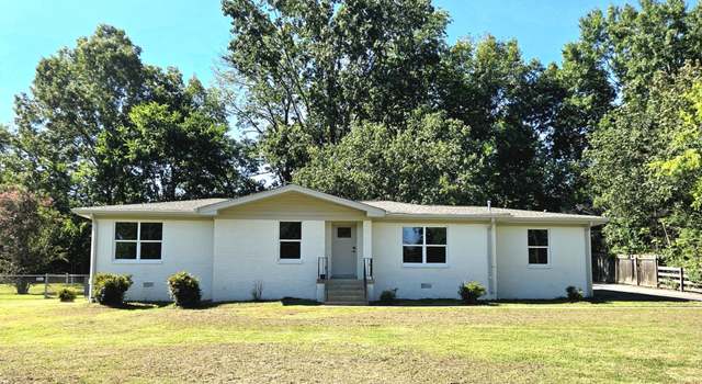 Photo of 1628 Edgewood Dr, Lebanon, TN 37087