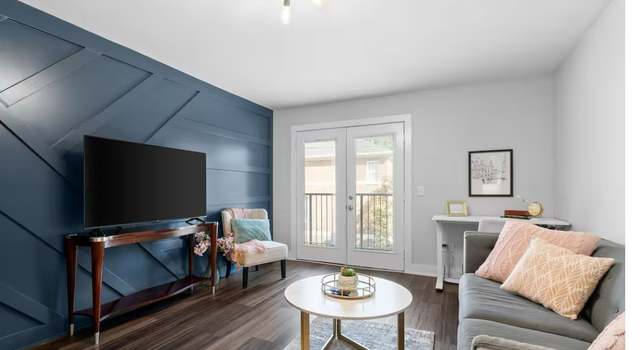 Photo of 540 N 2nd St #202, Clarksville, TN 37040