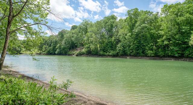 Photo of 490 Luckey Ln, Sparta, TN 38583