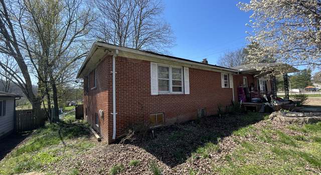 Photo of 104 Division St, Normandy, TN 37360
