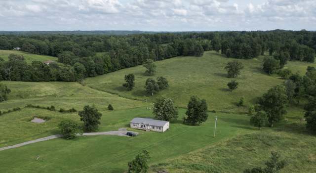 Photo of 108 Old Fairfield Rd, Westmoreland, TN 37186