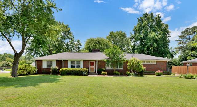 Photo of 2521 Meadowood Dr, Nashville, TN 37214