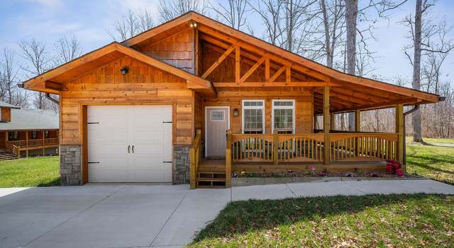 Photo of 102 Raccoon Ln, Jamestown, TN 38556