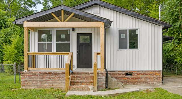 Photo of 2006 Robbins St, Chattanooga, TN 37404