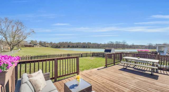 Photo of 1905 Waterford Dr, Old Hickory, TN 37138