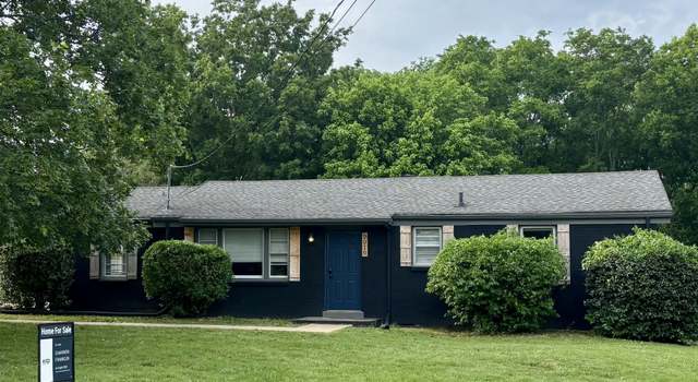 Photo of 2010 Westwood Dr, Columbia, TN 38401