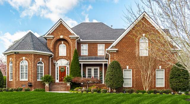 Photo of 1055 Dorset Dr, Hendersonville, TN 37075