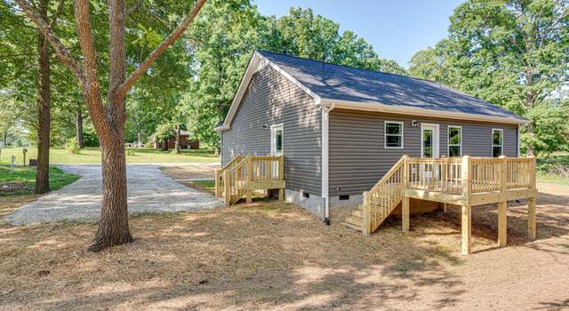 Photo of 400 Kaiser Rd, Dickson, TN 37055
