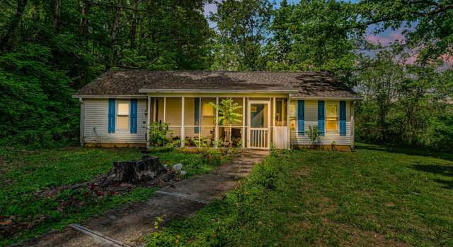 Photo of 432 E Main St, Smithville, TN 37166
