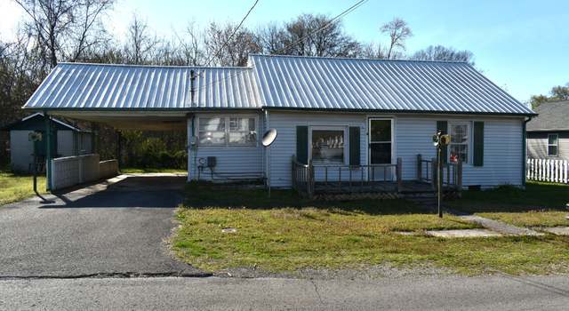 Photo of 403 Hawkins St, Cowan, TN 37318