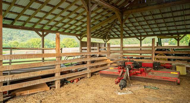 Photo of 188 Marion Agee Rd, Pikeville, TN 37367
