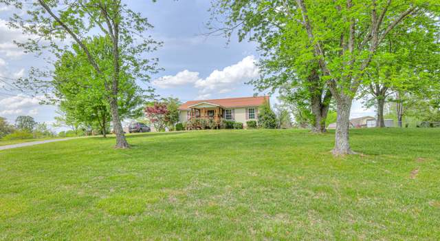 Photo of 109 Spring Valley Ct, Cross Plains, TN 37049