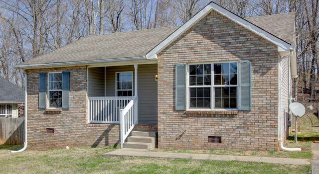 Photo of 395 Brook Mead Dr, Clarksville, TN 37042