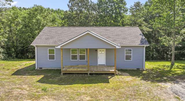 Photo of 6016 Gray Fox Ln, Nunnelly, TN 37137
