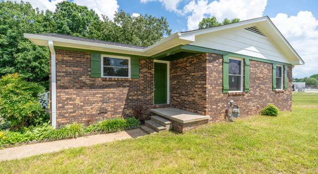 Photo of 117 S Oak Dr, Collinwood, TN 38450