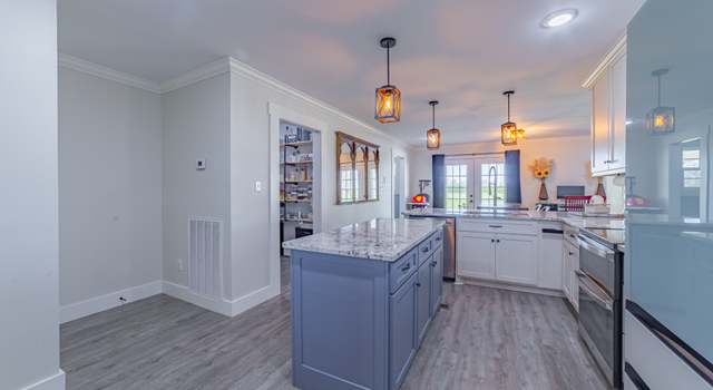 Photo of 415 Earle Ln, Morrison, TN 37357