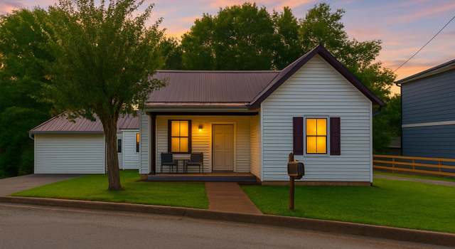 Photo of 127 Lawn St, Clarksville, TN 37040