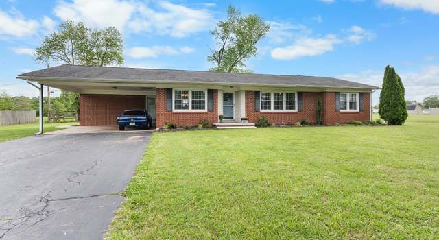 Photo of 801 Lloyd St, Lawrenceburg, TN 38464