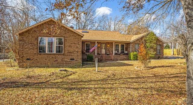 Photo of 202 Provins Dr, Tullahoma, TN 37388