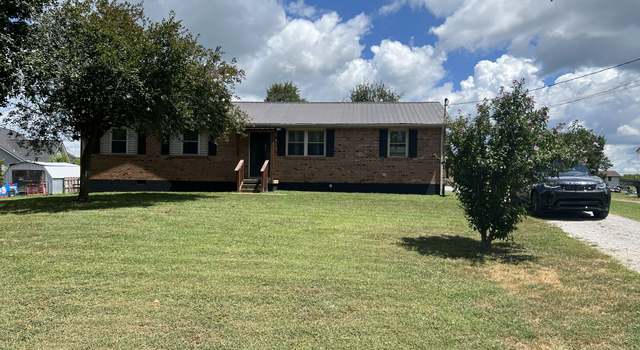 Photo of 212 Lyons Ln, Columbia, TN 38401