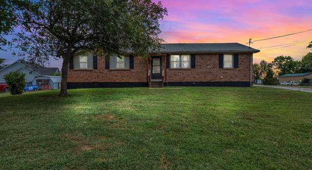 Photo of 212 Lyons Ln, Columbia, TN 38401