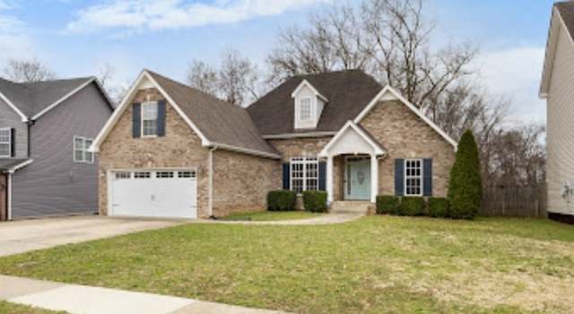 Photo of 714 Cavalier Dr, Clarksville, TN 37040