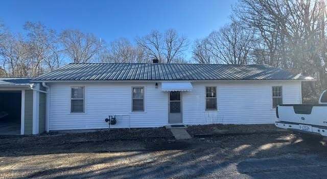 Photo of 311 Hill St W, Waynesboro, TN 38485