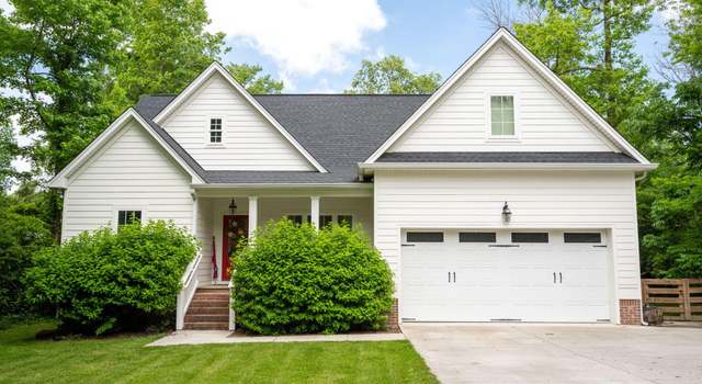 Photo of 2024 Oak St, Signal Mountain, TN 37377
