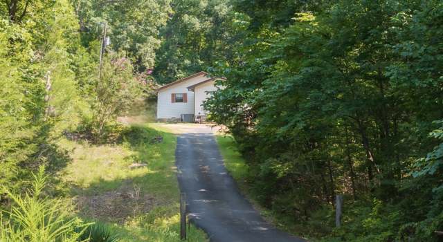 Photo of 380 Cypress Creek Rd, Linden, TN 37096