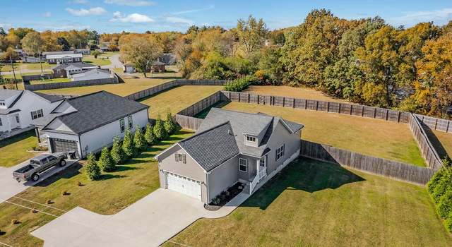 Photo of 821 S Mountain St, Smithville, TN 37166