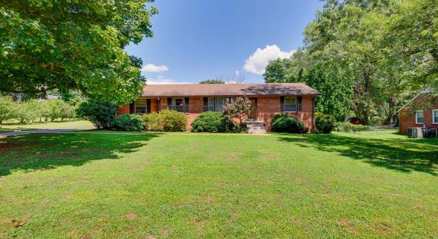 Photo of 2829 Donna Hill Dr, Nashville, TN 37214