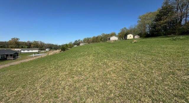 Photo of 90 Siesta Dr, Newport, TN 37821