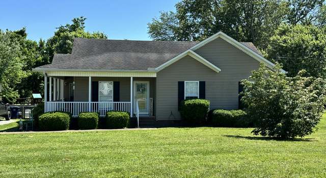 Photo of 301 Maplewood Dr, Cornersville, TN 37047