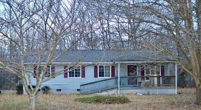 Photo of 544 Lakewood Dr, Beechgrove, TN 37018
