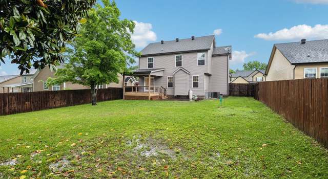 Photo of 402 Leslie Wood Dr, Clarksville, TN 37040