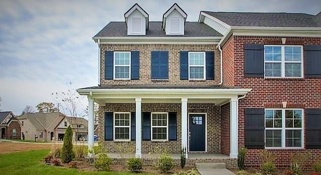 Photo of 367 Carriage House Ln, Hendersonville, TN 37075