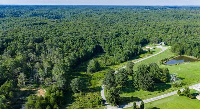 Photo of 3916 Indian Mound Rd, Sparta, TN 38583